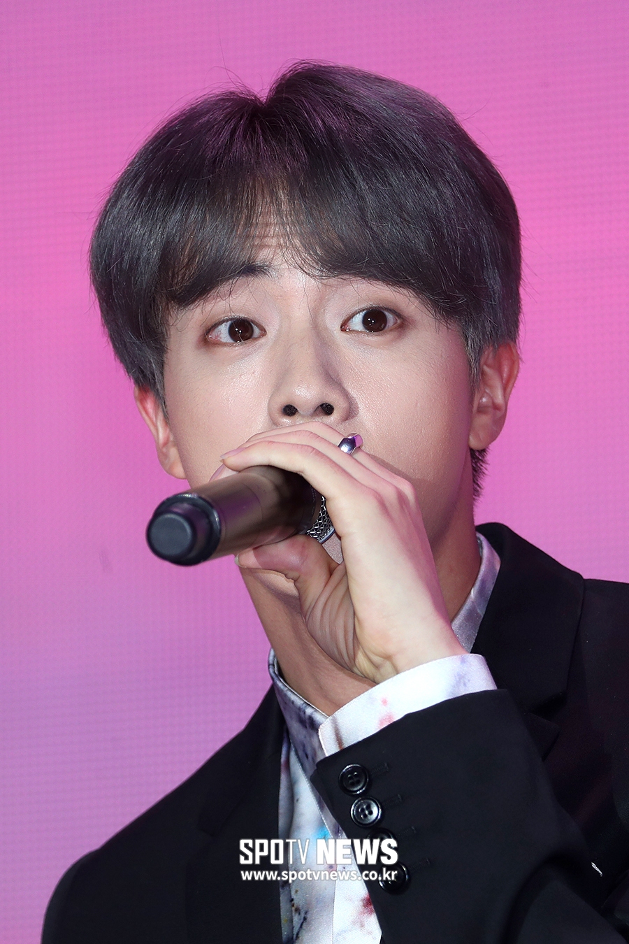 [포토S] 방탄소년단 진, '아미들 사랑해요'