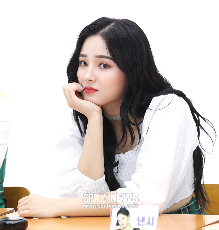 [포토S] 모모랜드 낸시, 올리비아 핫세 느낌