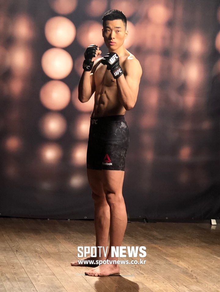 [UFC 영상] 최승우 145파운드 계체 통과…21일 새벽1시30분 출격 예정