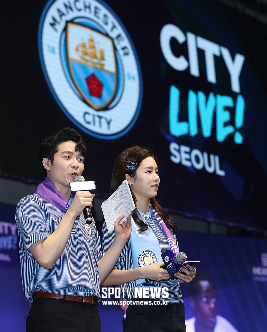 [포토S] 김수빈 캐스터-노윤주 아나운서, 맨시티 뷰잉 파티 MC!