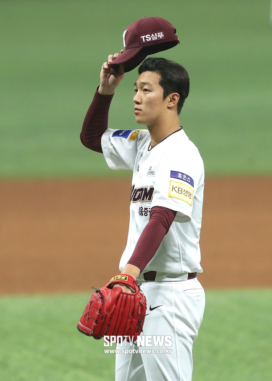 [포토S] 안우진, 갑작스러운 제구 난조로 4실점