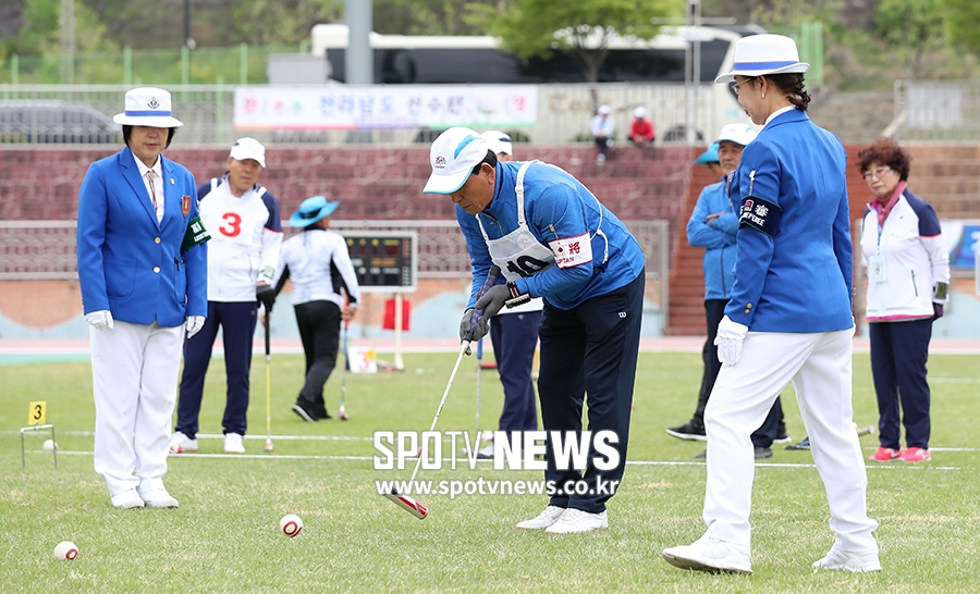 [포토S] 게이트 향한 타격