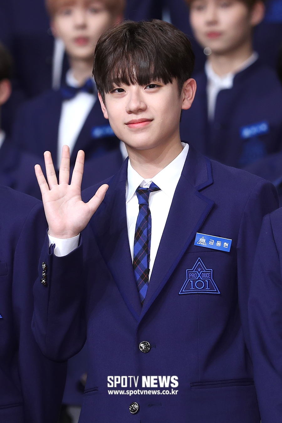 [포토S] '프로듀스 X 101' 금동현, 배진영 후배