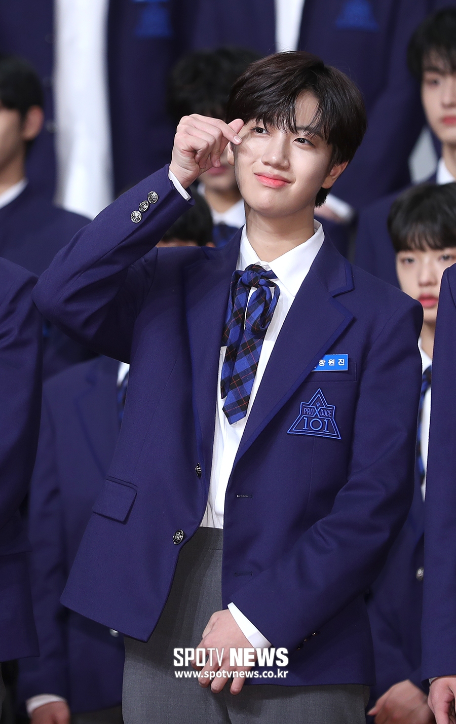 [포토S] '프로듀스 X 101' 함원진, '하트를 받아주세요'