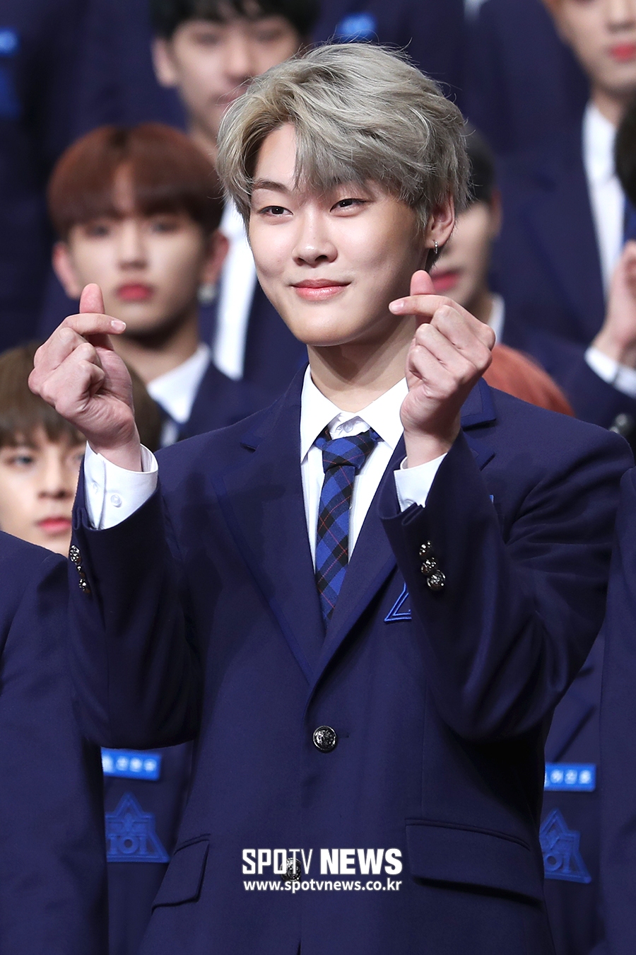 [포토S] '프로듀스 X 101' 정재훈, 하트