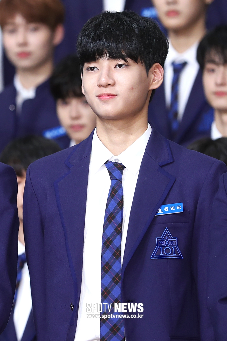 [포토S] '프로듀스 X 101' 윤민국, '뾰루지도 귀엽네'