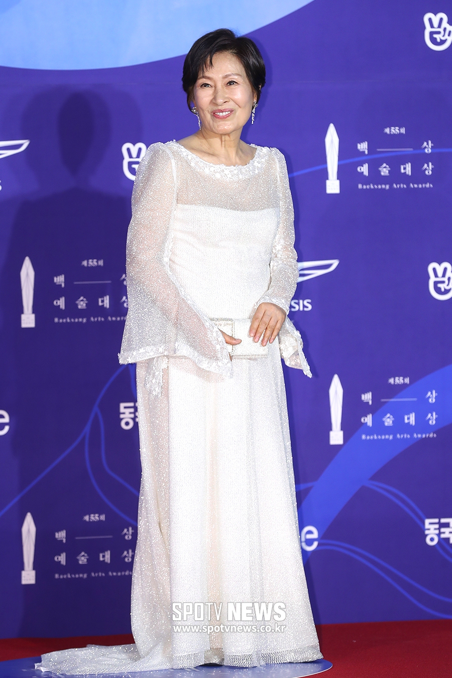 [포토S] 김혜자, 눈부신 드레스 자태