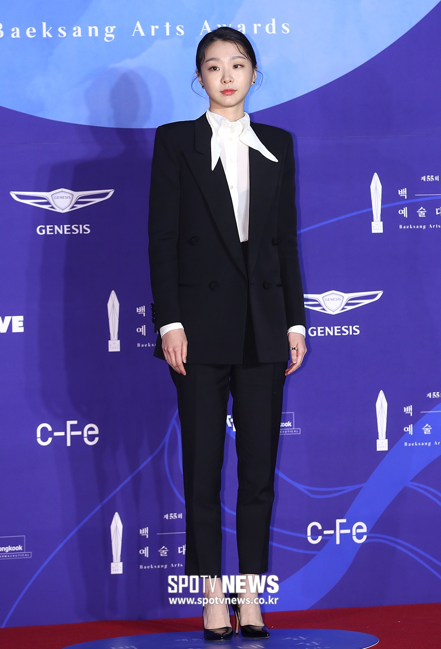 [포토S] 김다미, 드레스 열전 속 개성 넘치는 슈트 패션