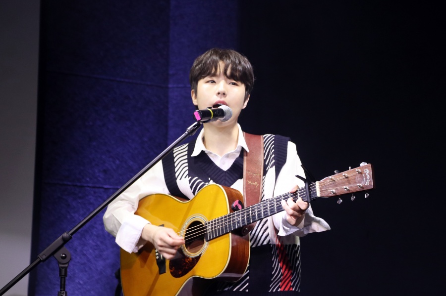 유승우 "'슈퍼스타K4' 17살 유승우로 돌아가려고 많이 노력중"