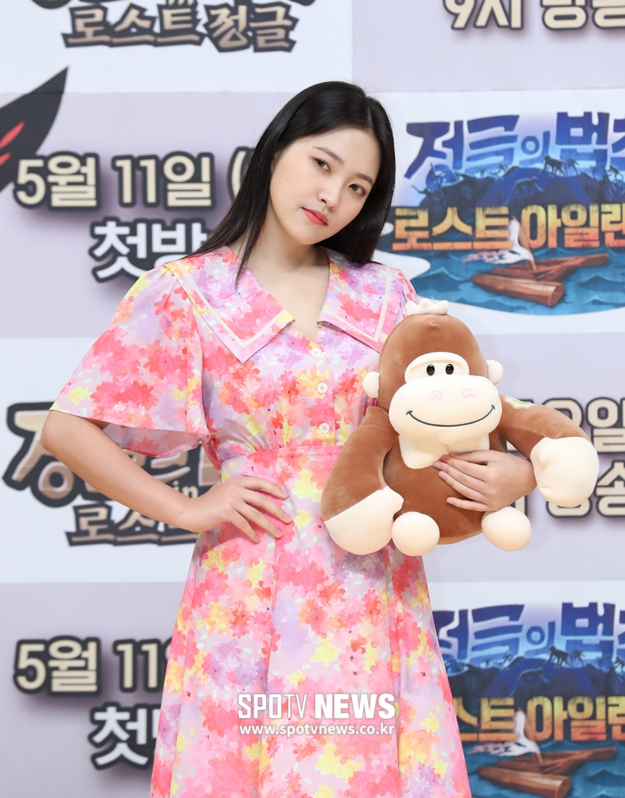 [포토S] 레드벨벳 예리, 인형들고 화보 느낌