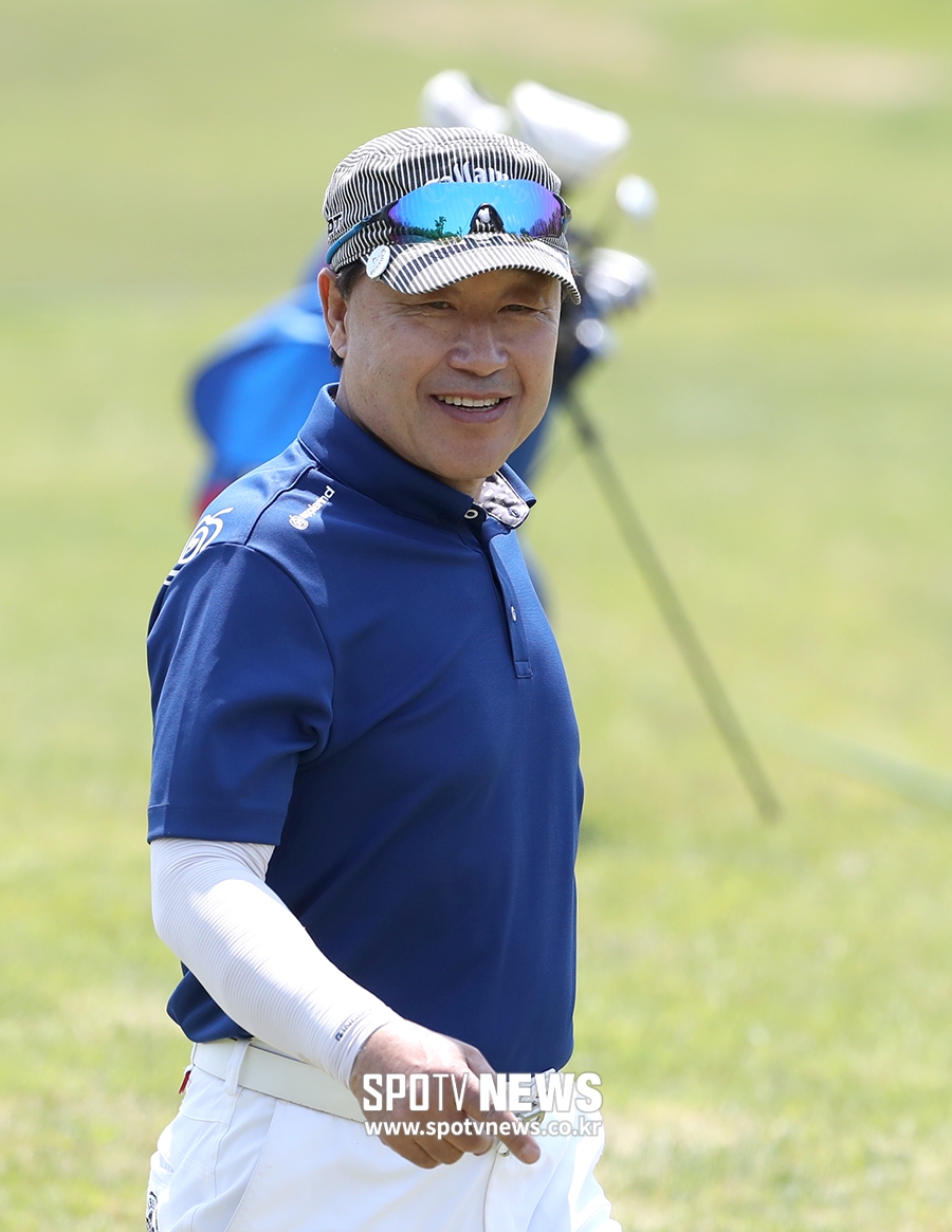 [포토S] 코스 이동하는 김재박