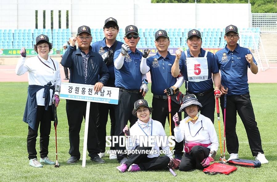 [포토S] 전국게이트볼대회 남자부 우승 거둔 강원도 홍천A팀