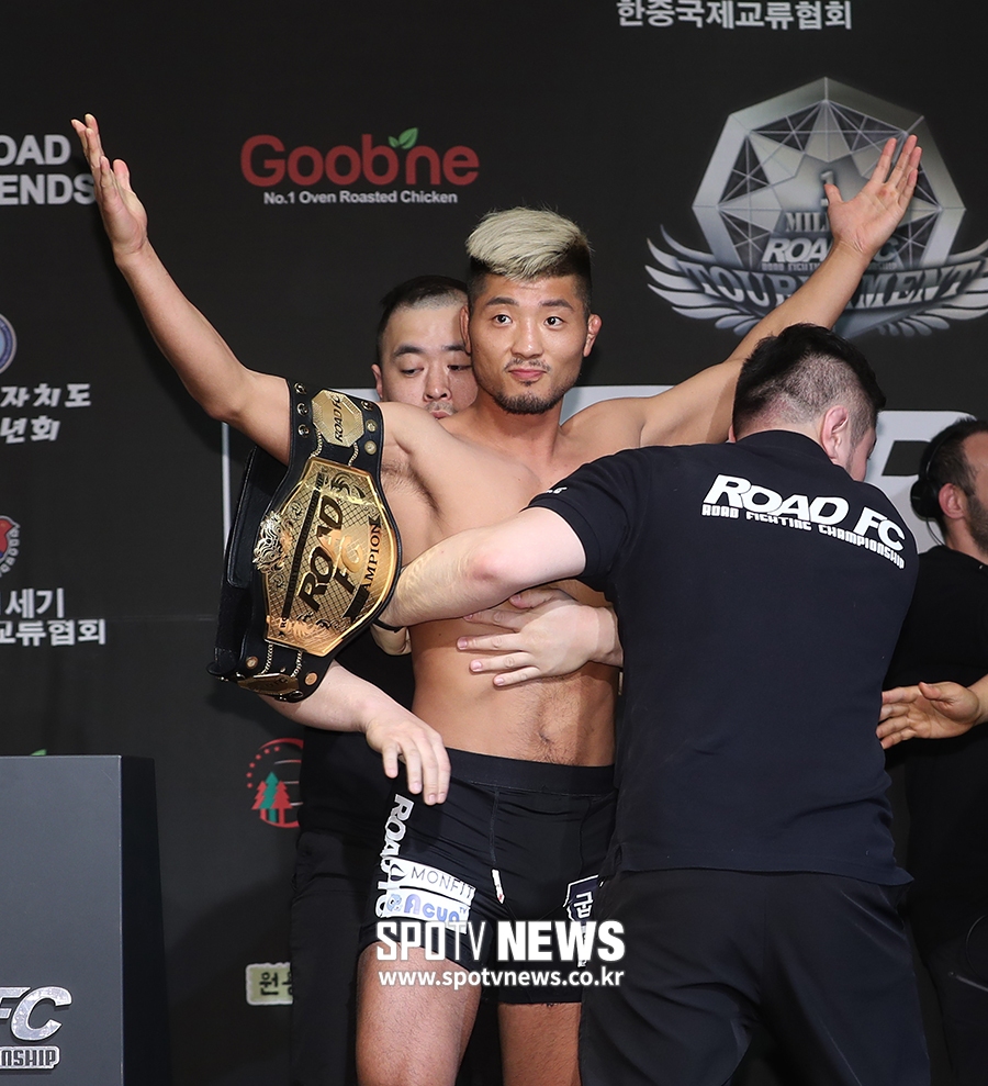[이교덕 칼럼] 맥그리거처럼 위험한 도박…권아솔 운명의 날
