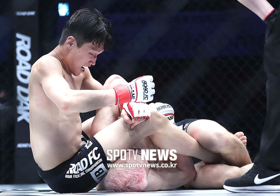 [포토S] 신지승, 고향 제주에서 무시무시한 파운딩