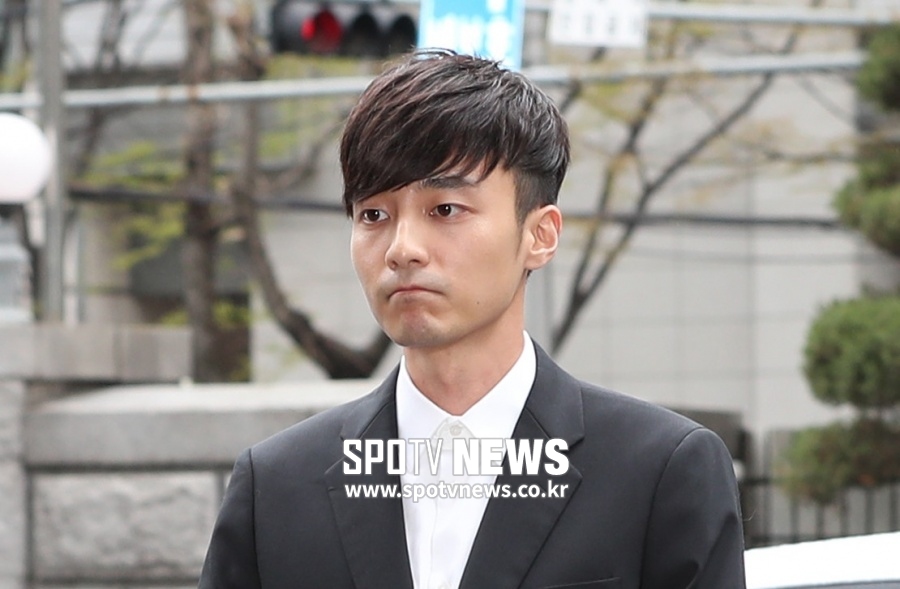 [단독]로이킴, 美조지타운대학교 우등 졸업했다…사회학사 취득