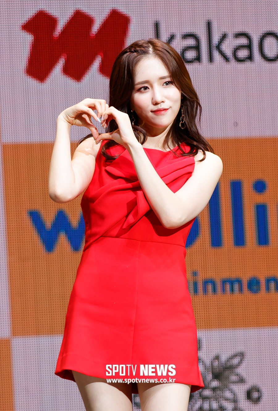 [포토S] 포즈 취하는 러블리즈 진