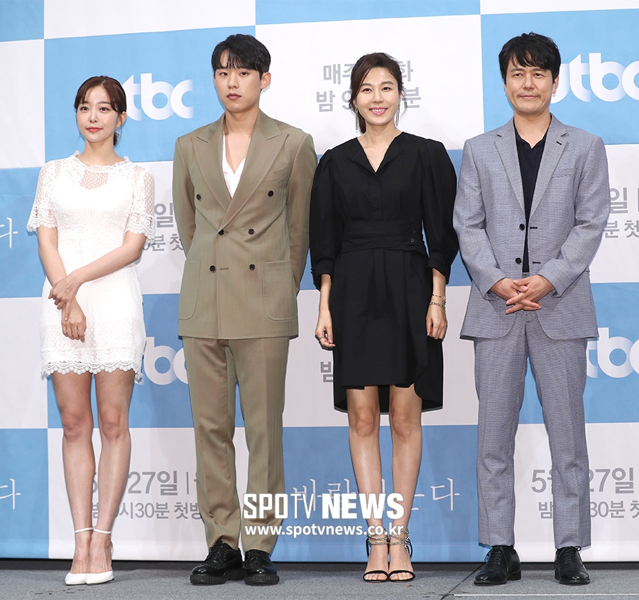 [포토S] 김가은-김성철-김하늘-감우성, 기대되는 조합