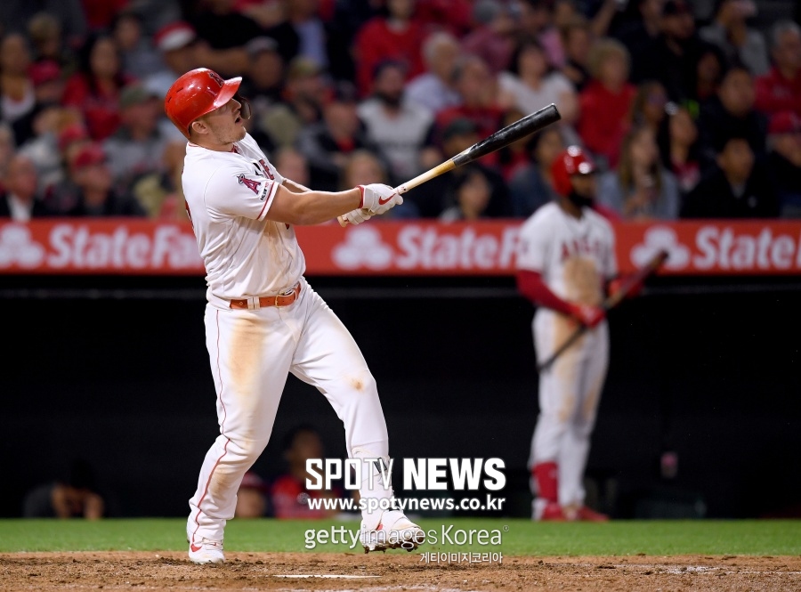 ‘명전 14명 제쳤다’ 트라웃, MLB.com 선정 2010년대 최고 중견수