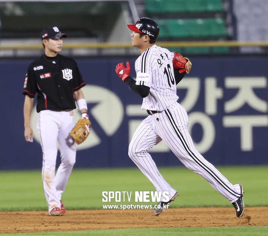 [포토S] 만루포 오지환, '달려라 달려'