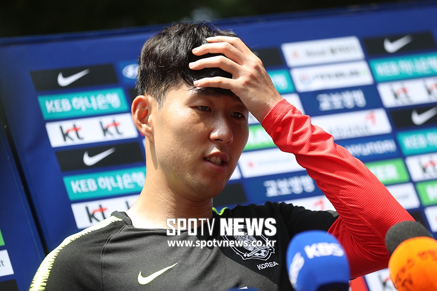 [포토S] 손흥민, '챔스 준우승, 솔직히 아쉽다'