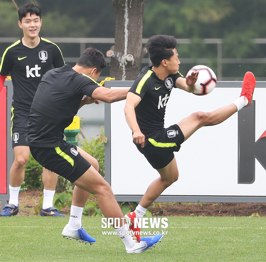 [포토S] 이승우, 훈련에서도 거침 없이!