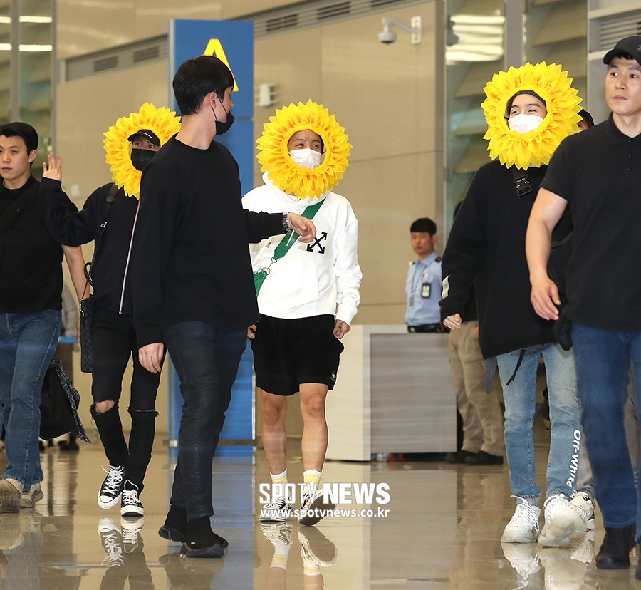 [포토S] 진-제이홉-슈가, 깜찍한 해바라기!