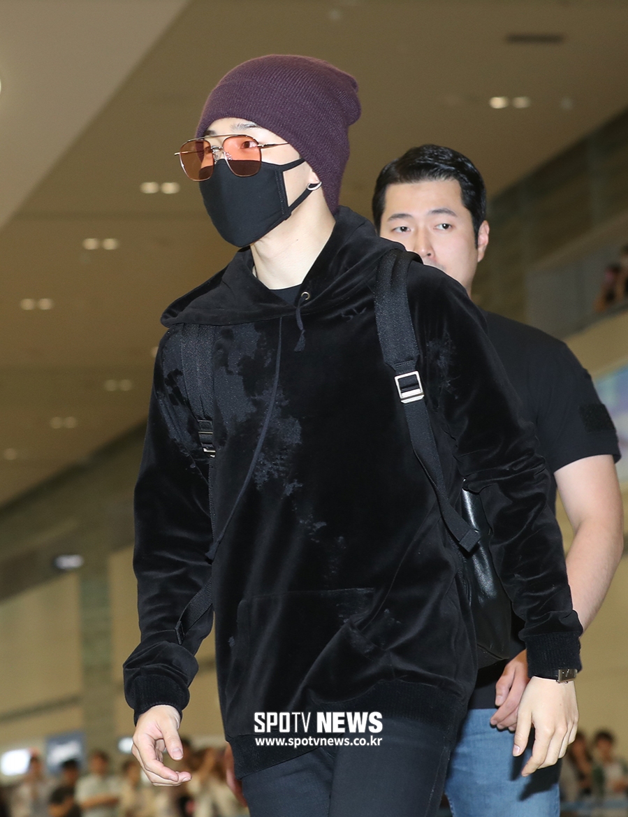 [포토S] 방탄소년단 지민, 가려지지 않는 백옥 피부