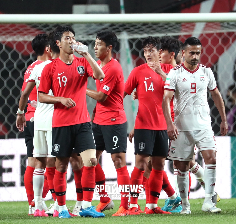 [포토S] 이란과 1-1 무승부 거둔 한국