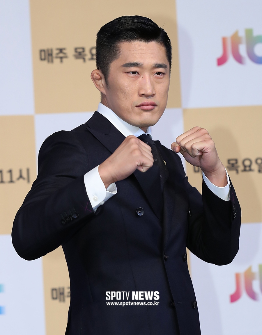 [포토S] 김동현, '축구는 기싸움'