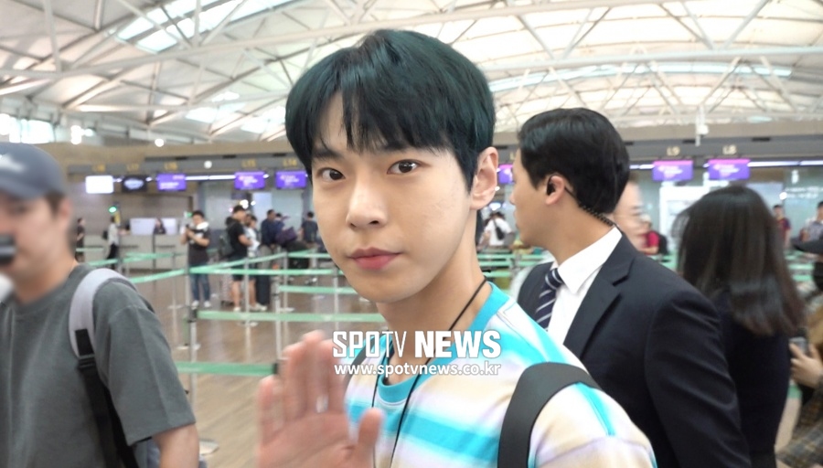 NCT 127 출국, 아침에도 굴욕 없는 비주얼 [공항패션]