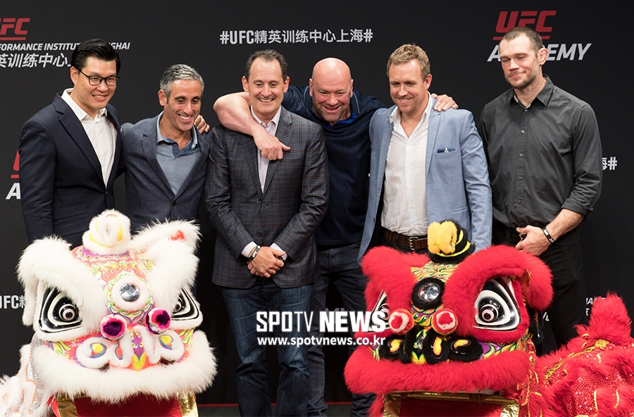 [포토S] UFC 아카데미 개관식 위해 상하이 찾은 데이나 화이트