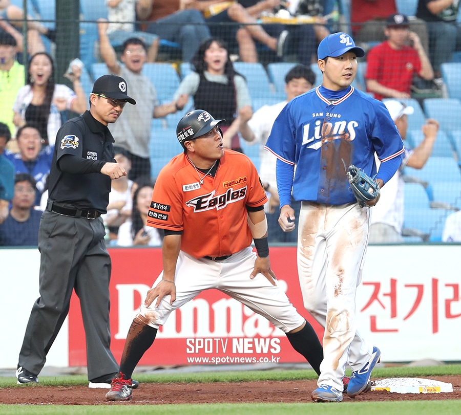 [포토S] 김태균, '너무 무리했나봐'