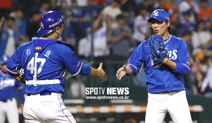 [포토S] 우규민-강민호, 깔끔한 마무리!