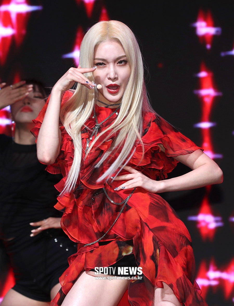 [포토S] 청하, 무대 장악력