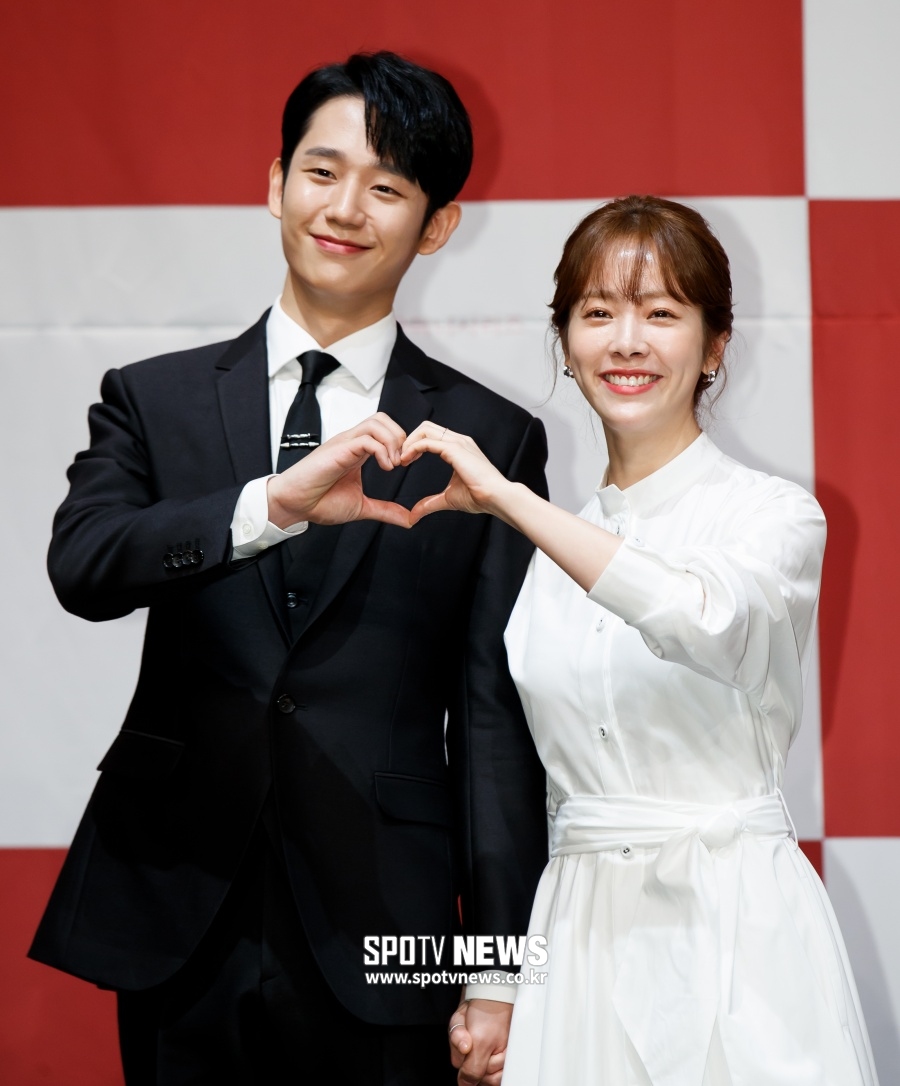 '봄밤' 정해인, 드라마 출연자 화제성 1위 등극…한지민 2위