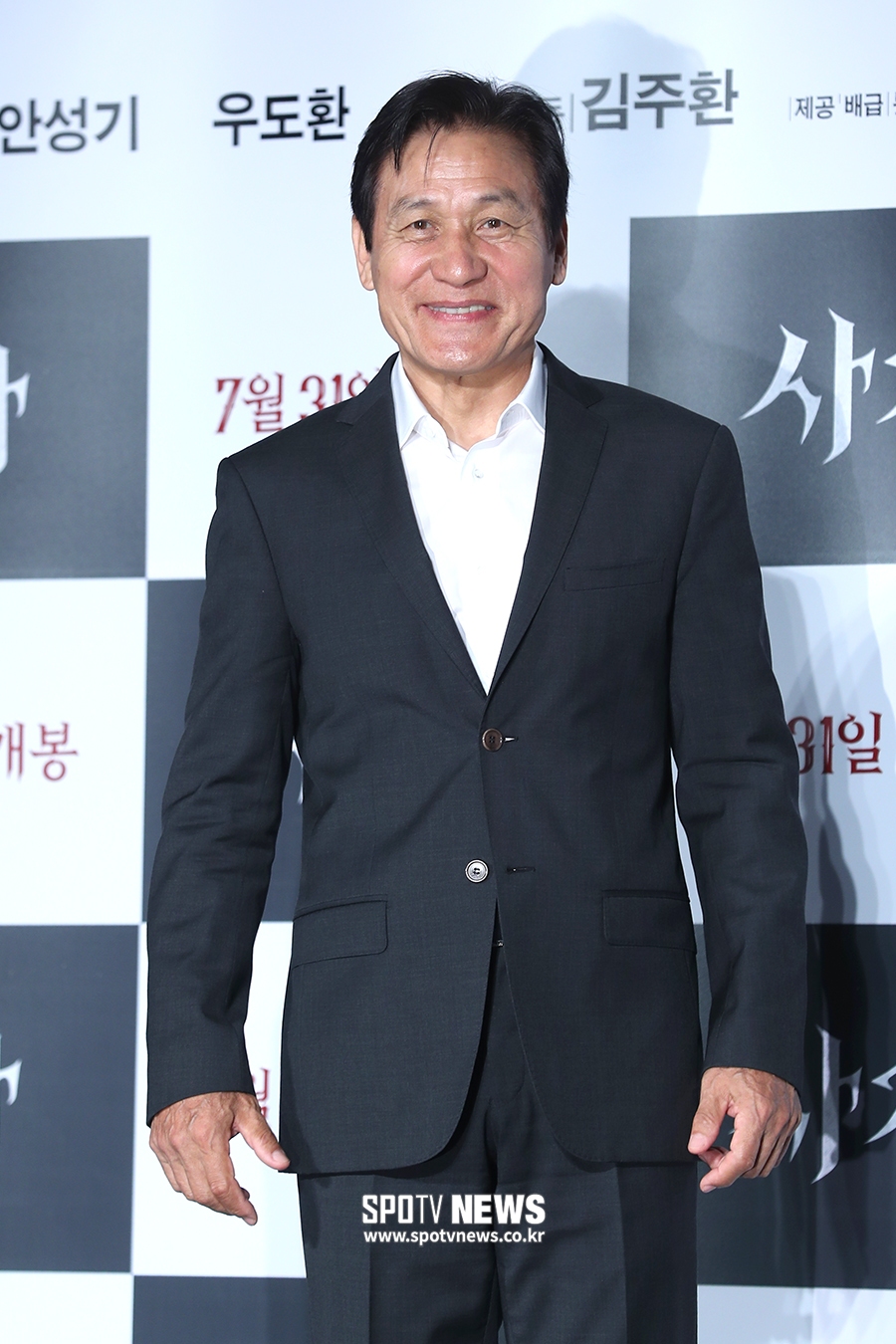 [포토S] 안성기, 믿고 보는 국민 배우