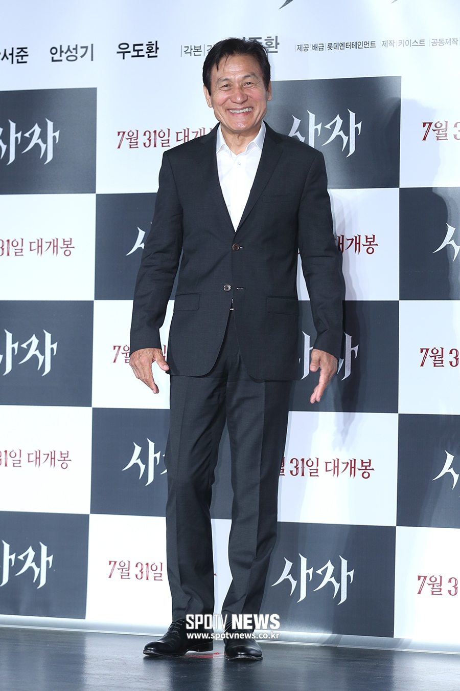 [포토S] 안성기, 구마사제