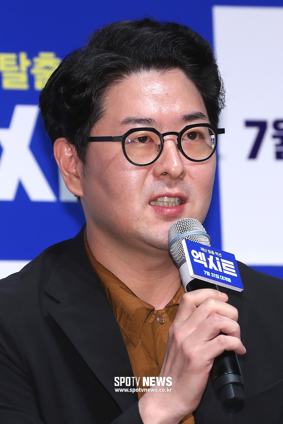 [포토S] 인사말 하는 이상근 감독