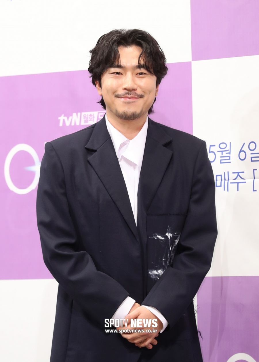 이시언, 일본여행 사진→누리꾼 설전→사진 삭제 '일단락'[종합]