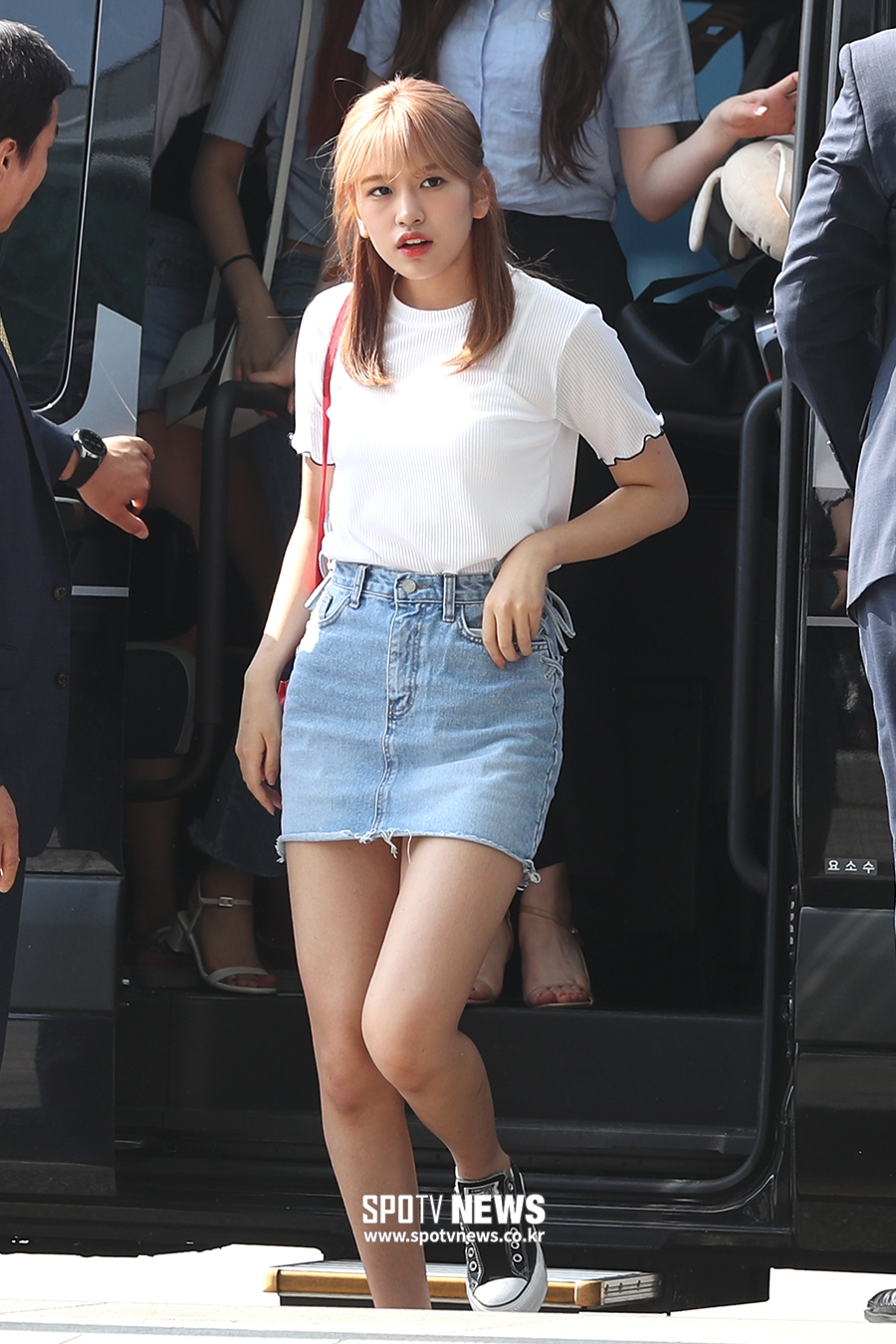 [포토S] 안유진, 청치마가 포인트!