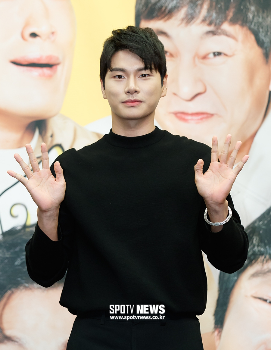 [포토S] 이이경, 웃음 사냥꾼으로 변신