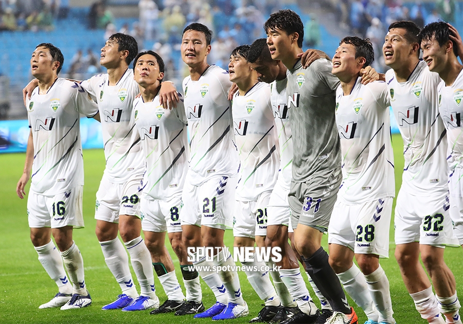 [포토S] 전북, 4-1 대승 거두고 오오렐레!