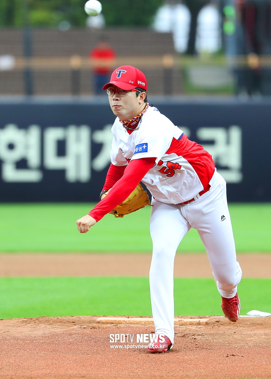 [포토S] 양현종, 통산 130승을 향해!