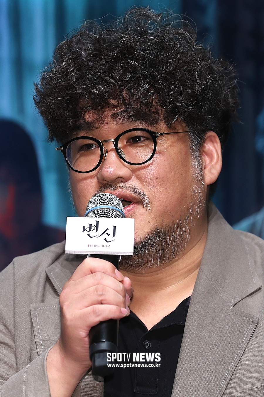[포토S] 인사말 하는 김홍선 감독