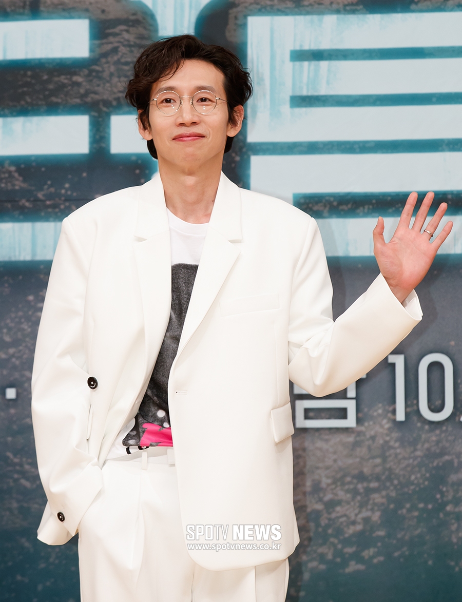 [포토S] 포즈 취하는 배우 봉태규