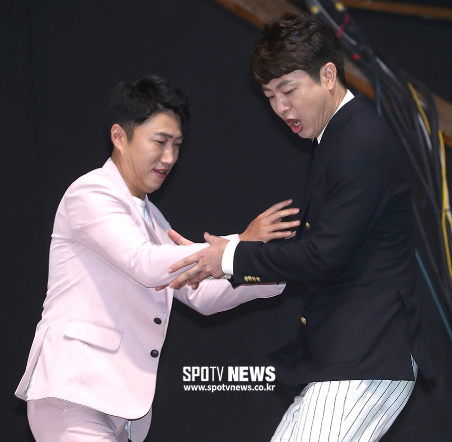 [포토S] 장동민-유상무, 티격태격!