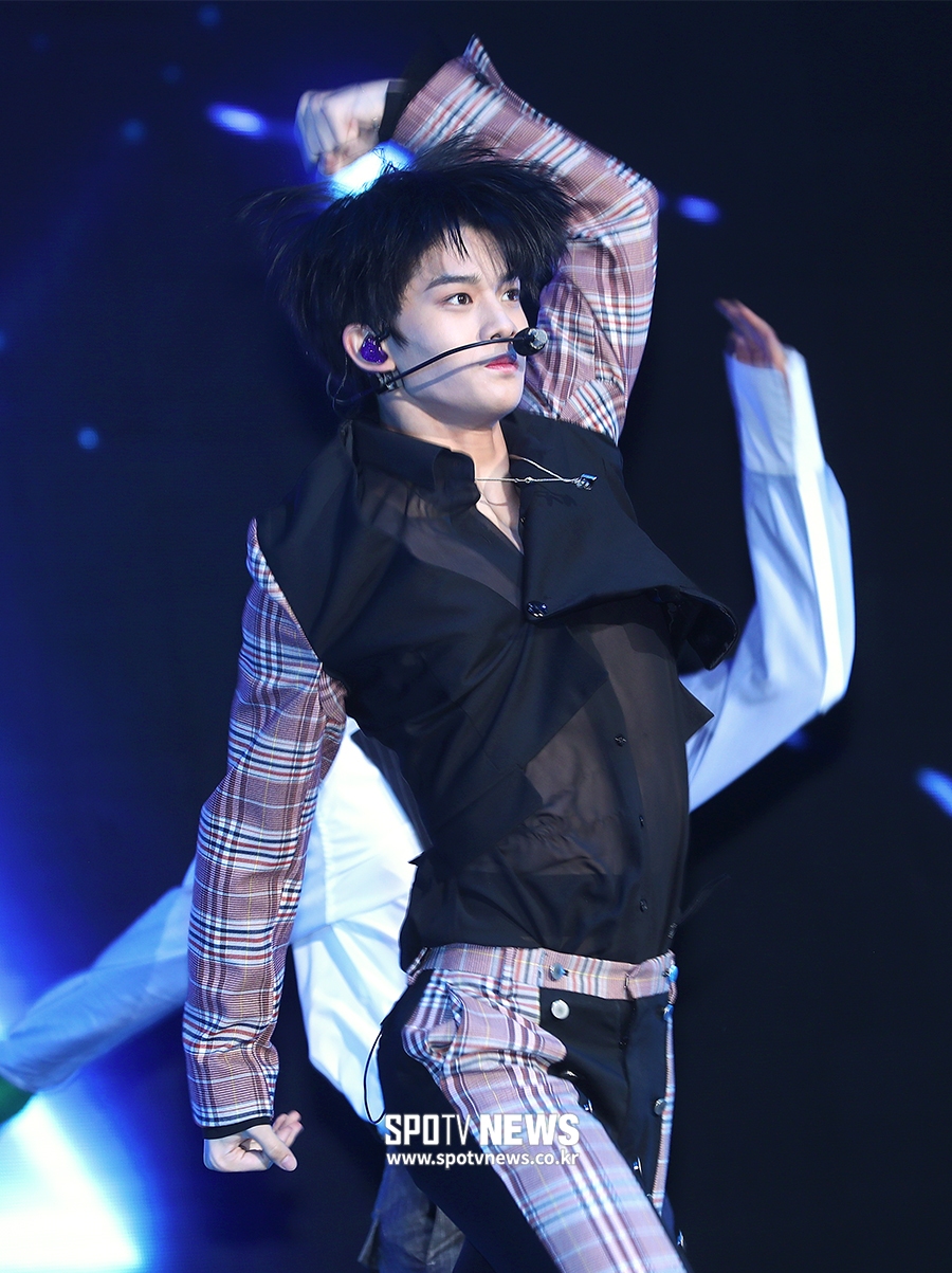 [포토S] CIX 배진영, 파워풀!