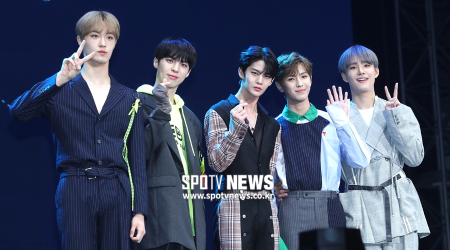 '배진영 그룹' CIX(씨아이엑스), 섹시한 데뷔 타이틀곡 'Movie Star' [영상]