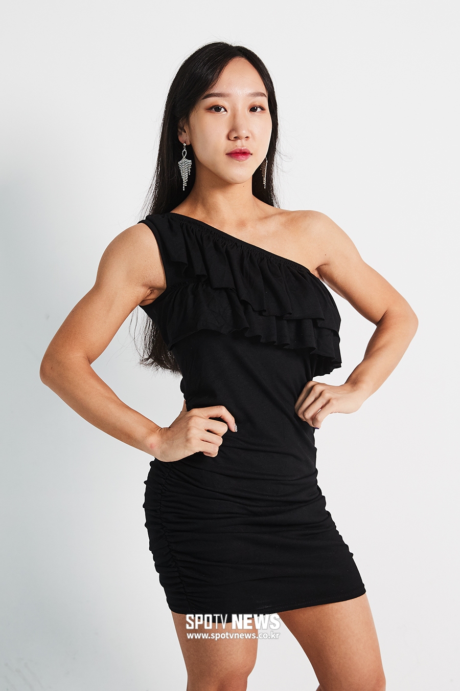 [포토S] 김민아 SPOFIT 심사위원, 강인한 S라인