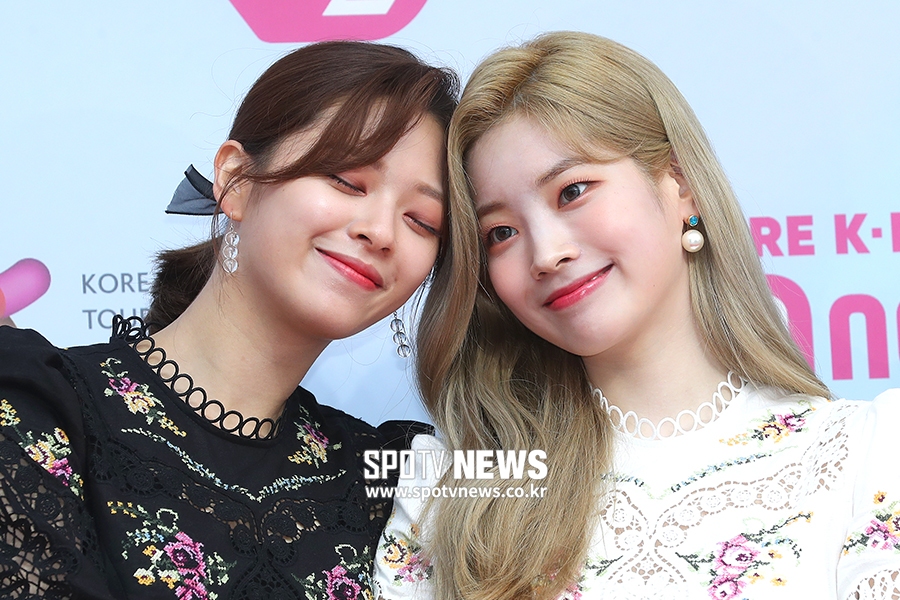 [포토S] 트와이스 정연-다현, 보기만 해도 행복해지는 '투샷'